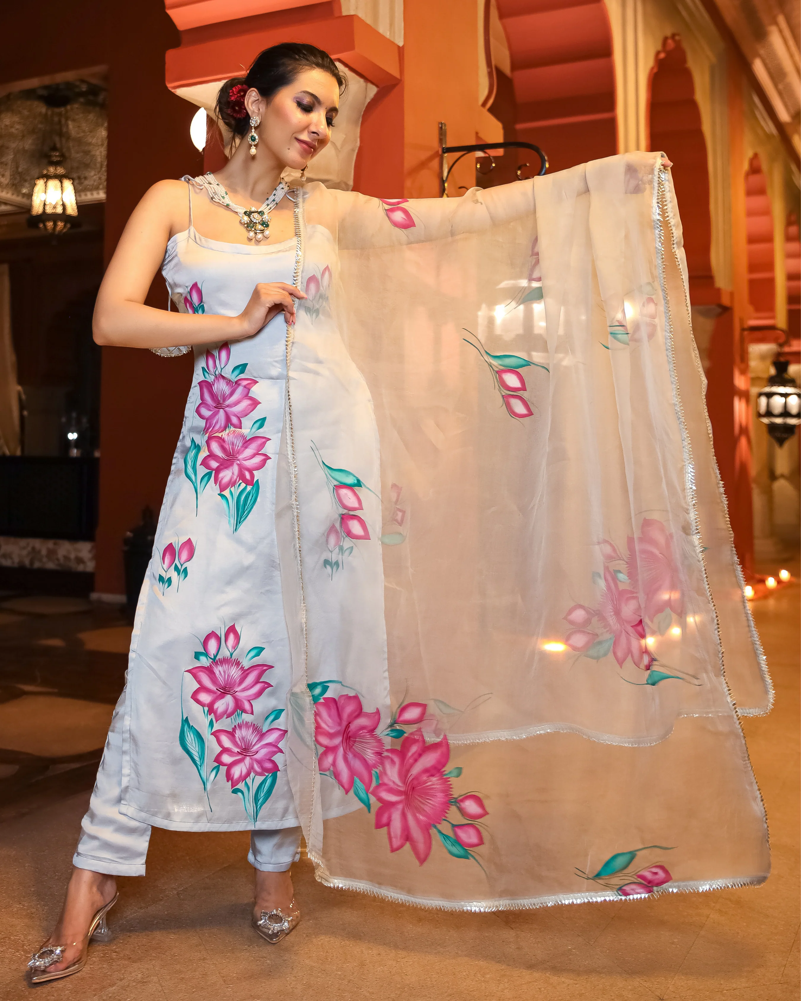 Arabic Grey Handpainted Suit Set - Image 5