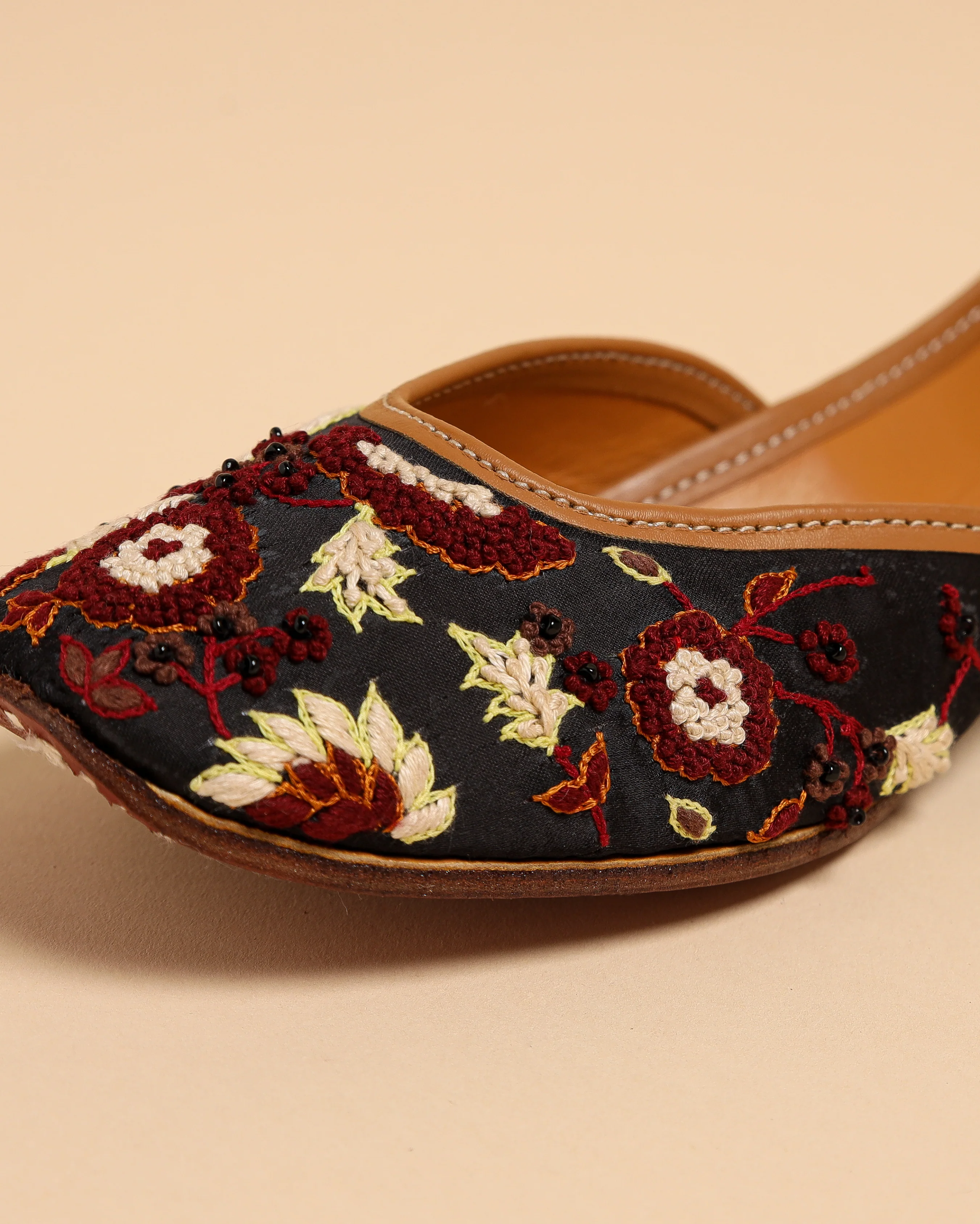 Basic Bloom Handcrafted Jutti - Image 11