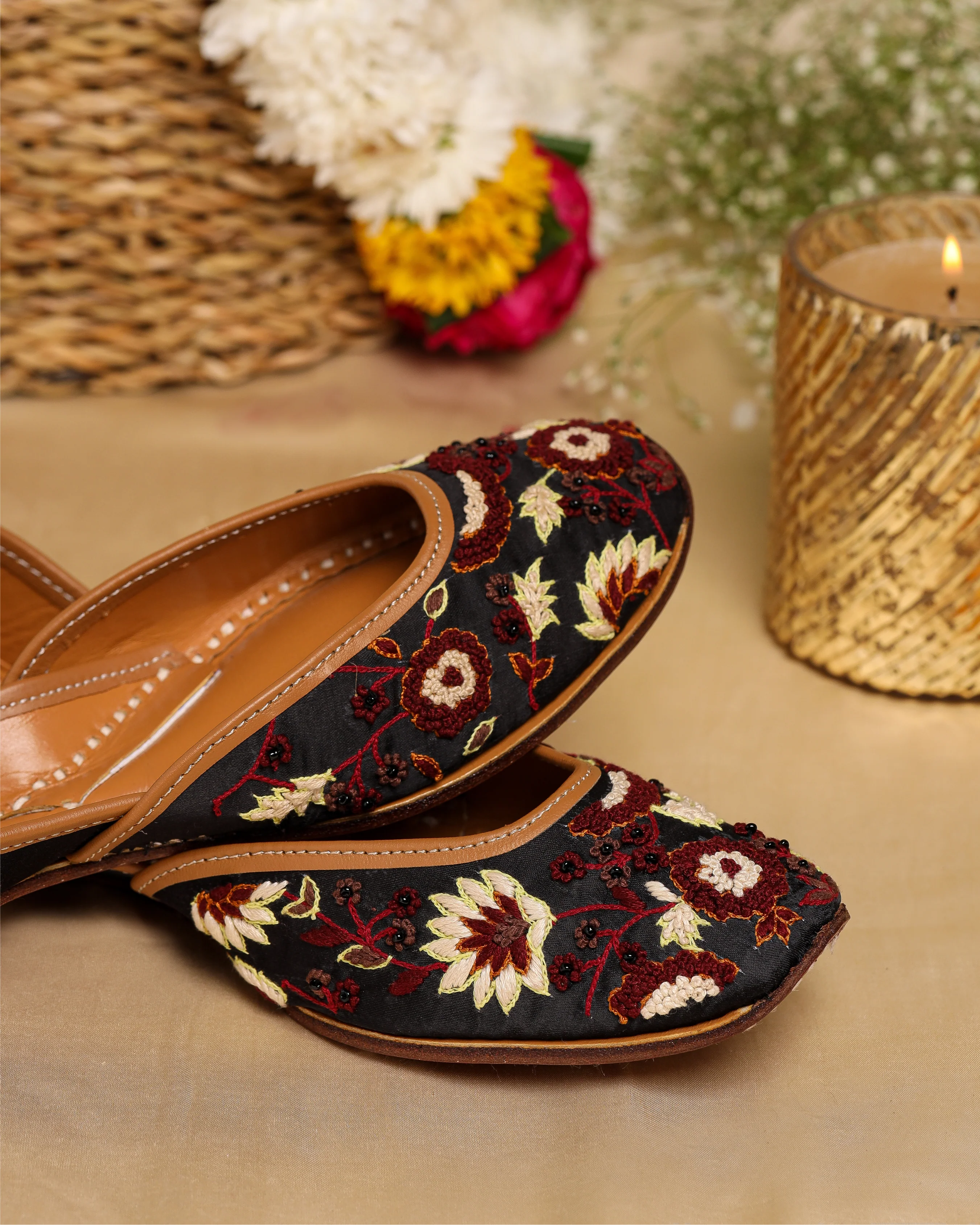 Basic Bloom Handcrafted Jutti - Image 5