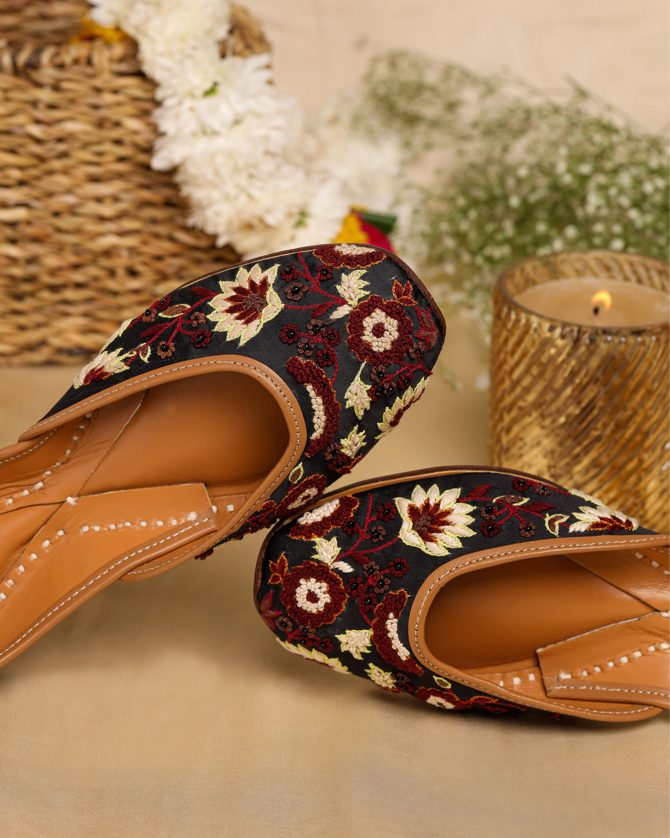 Basic Bloom Handcrafted Jutti - Image 6