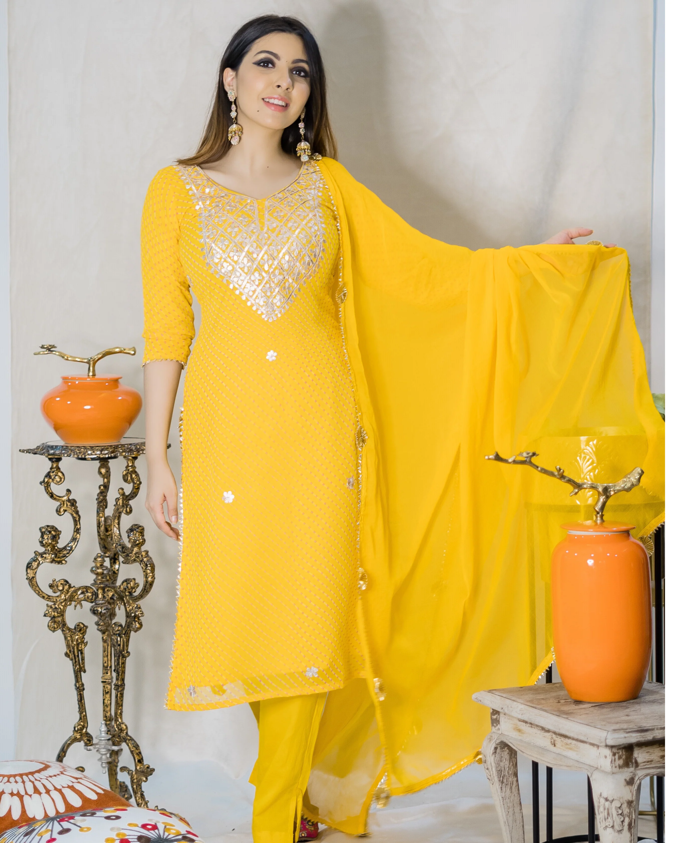 Begonia Leheriya Suit Set - Image 3