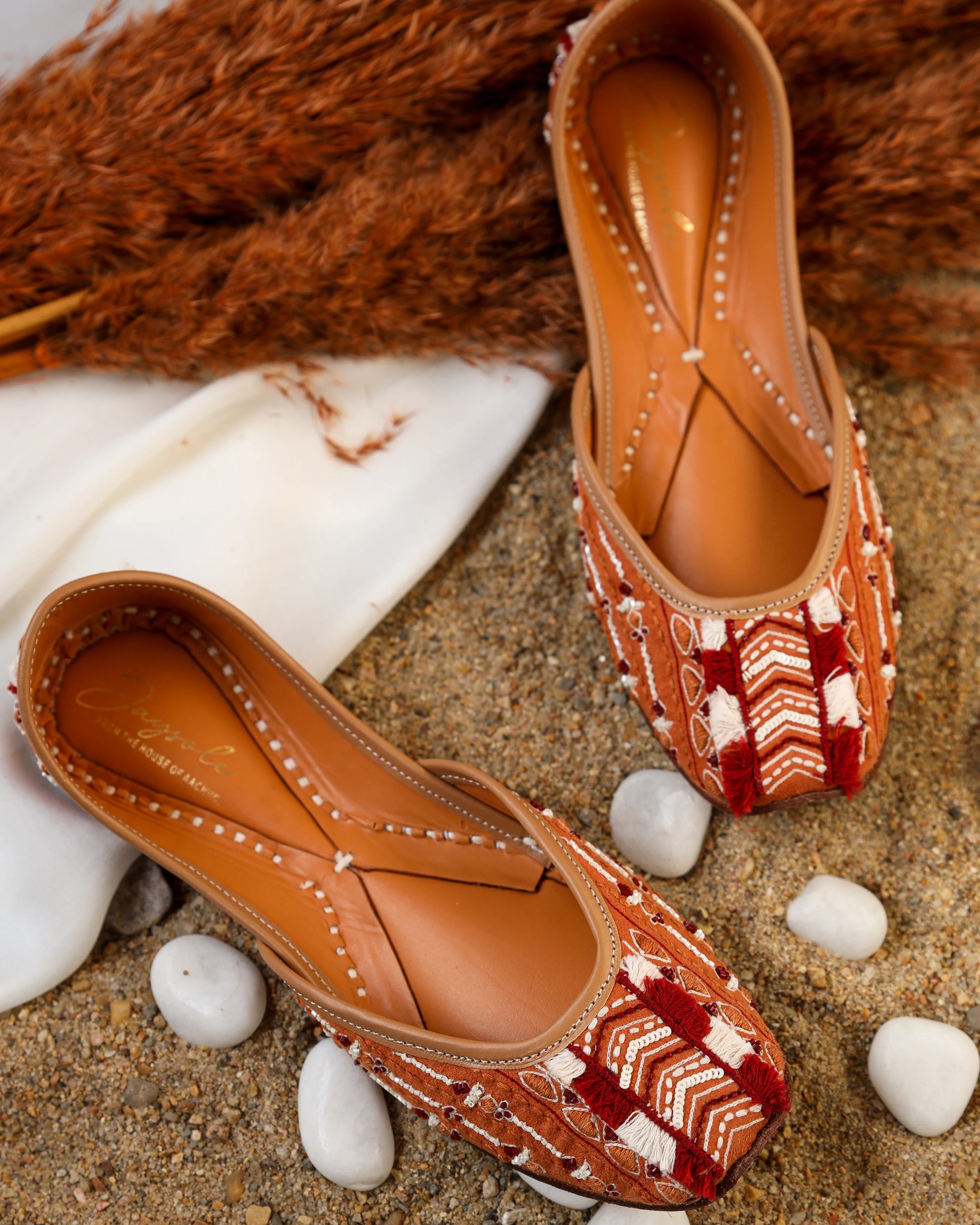 Bellona Handcrafted Jutti - Image 5