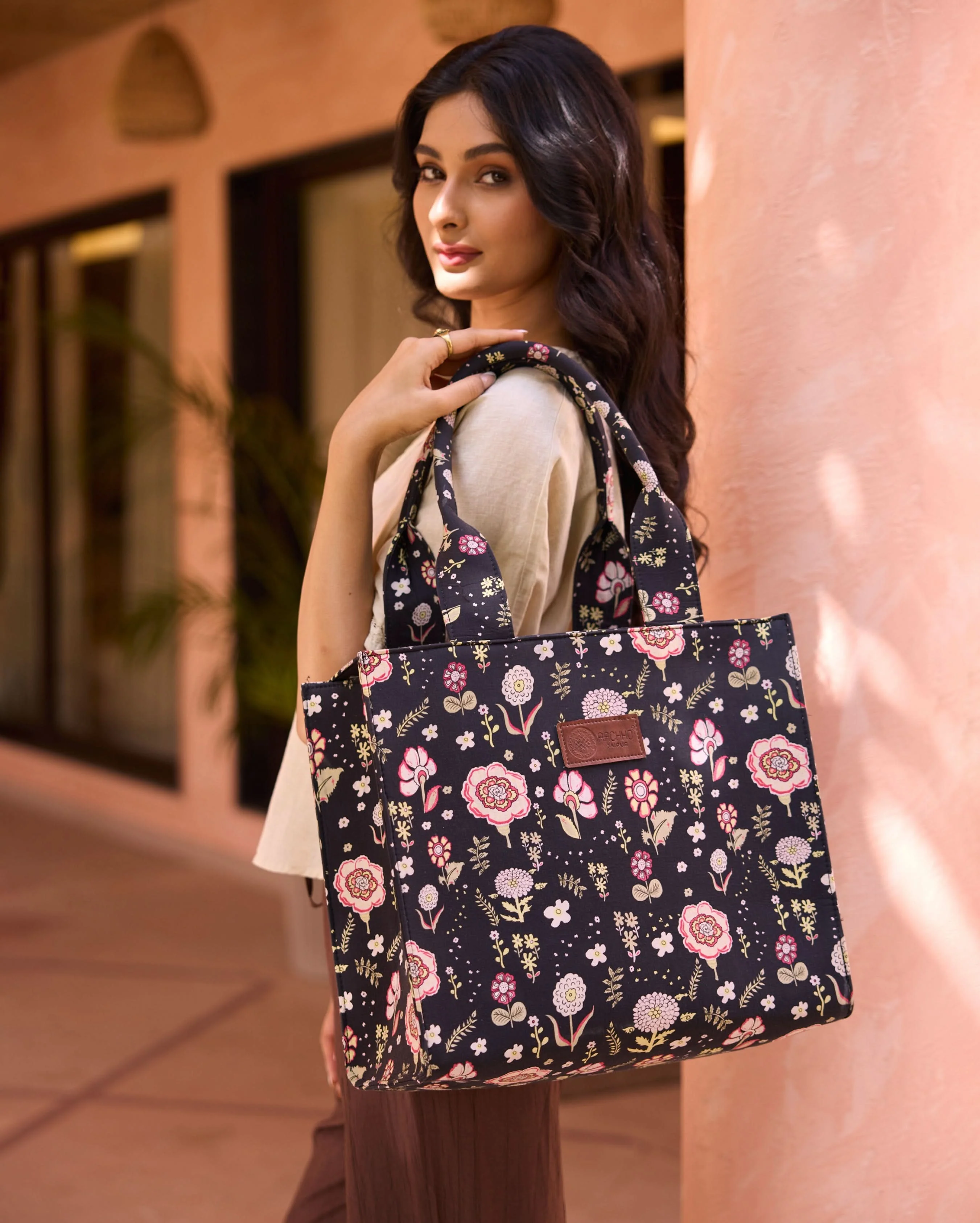 Botanical Black Tote Bag - Image 2