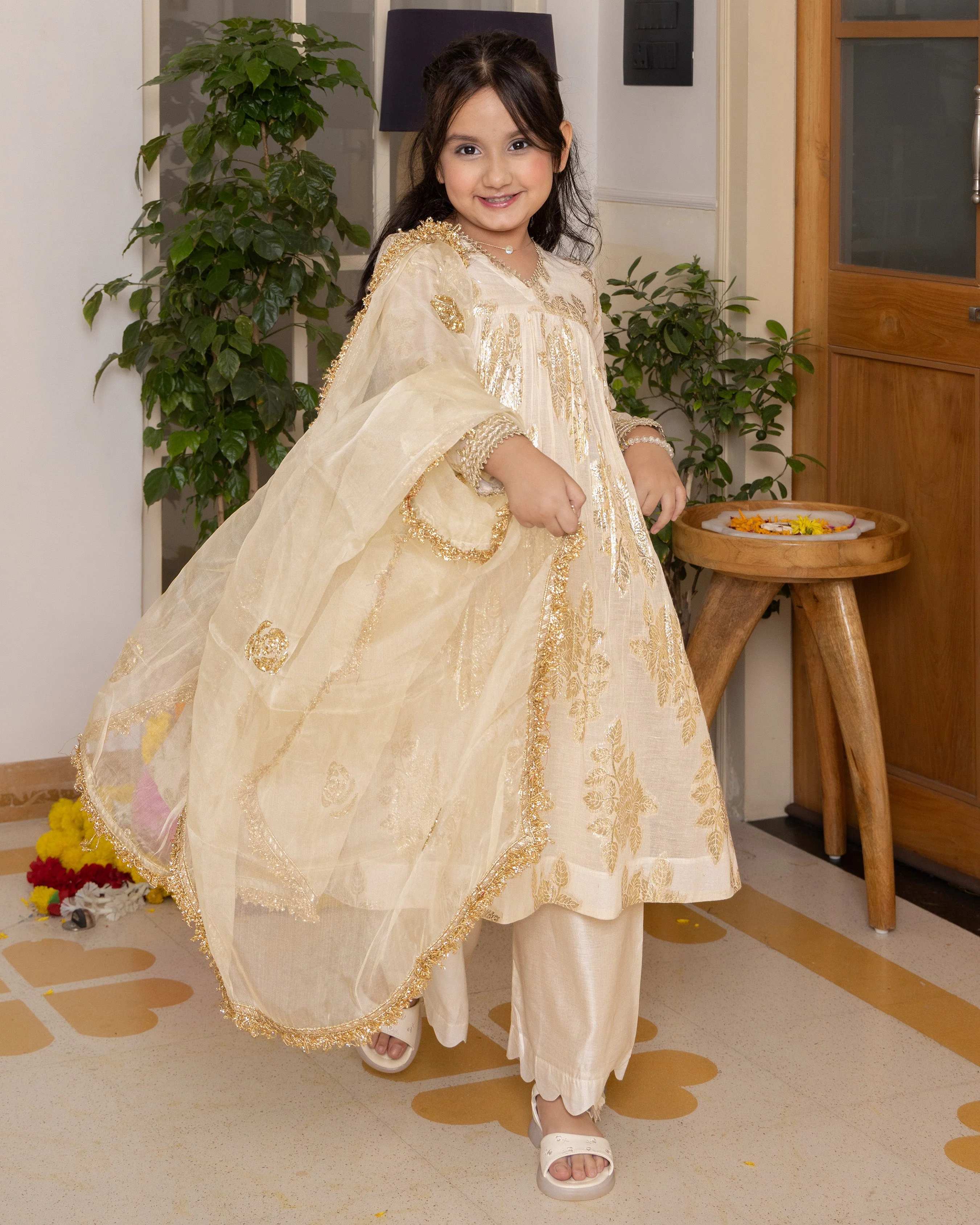 Coco Cream Solid Jacquard Suit Set - Image 2