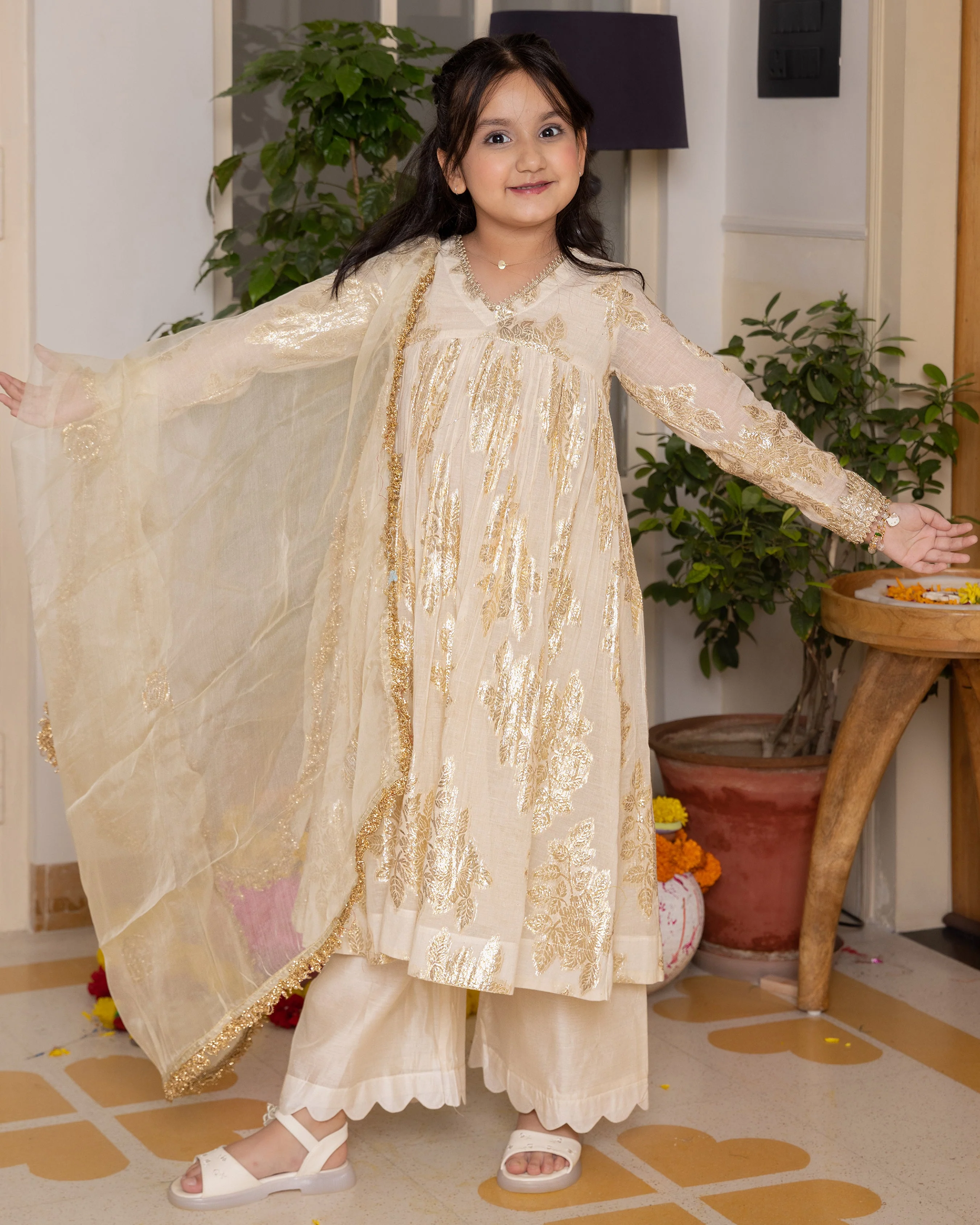 Coco Cream Solid Jacquard Suit Set - Image 4