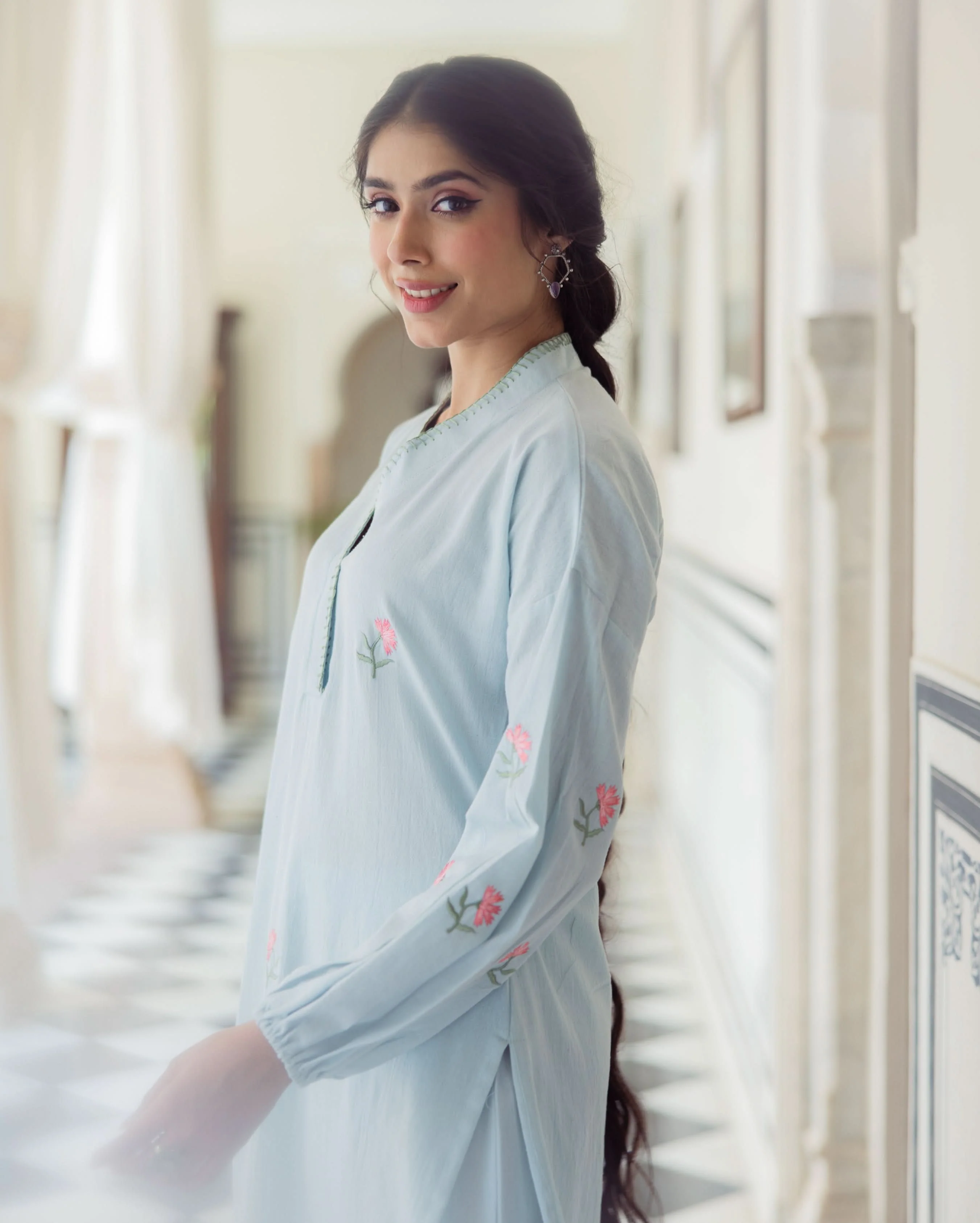 Dazzle Blue Embroidered Flex Kurta Set - Image 5