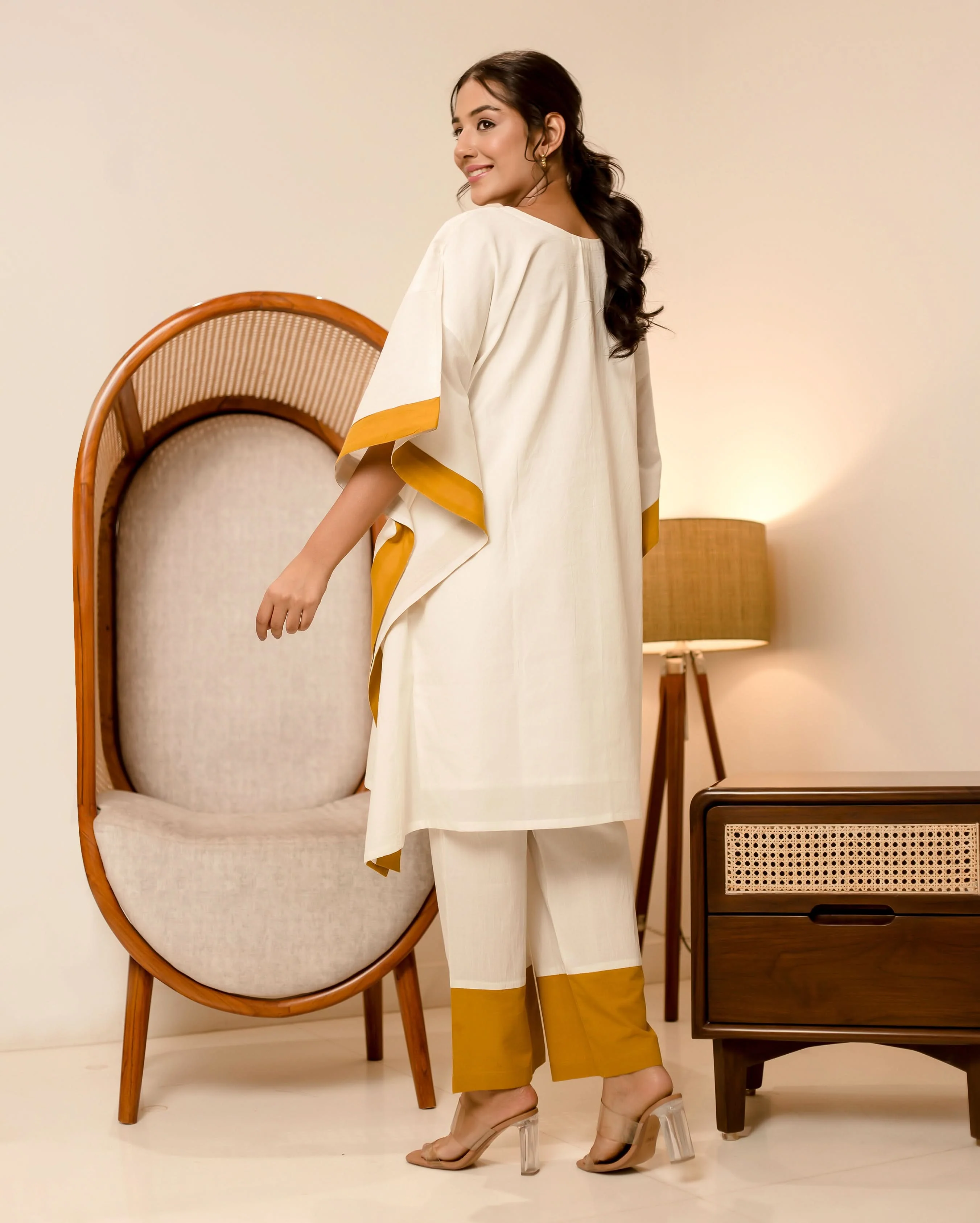 Fresho Off White Solid Cotton Coord Set - Image 5