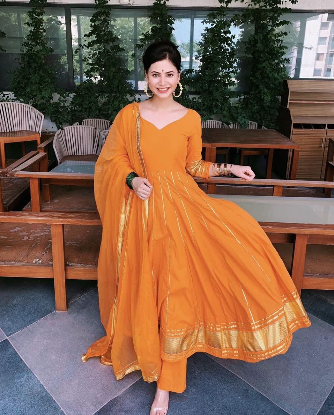 Golden Orange Gotapatti Anarkali Set - Image 7