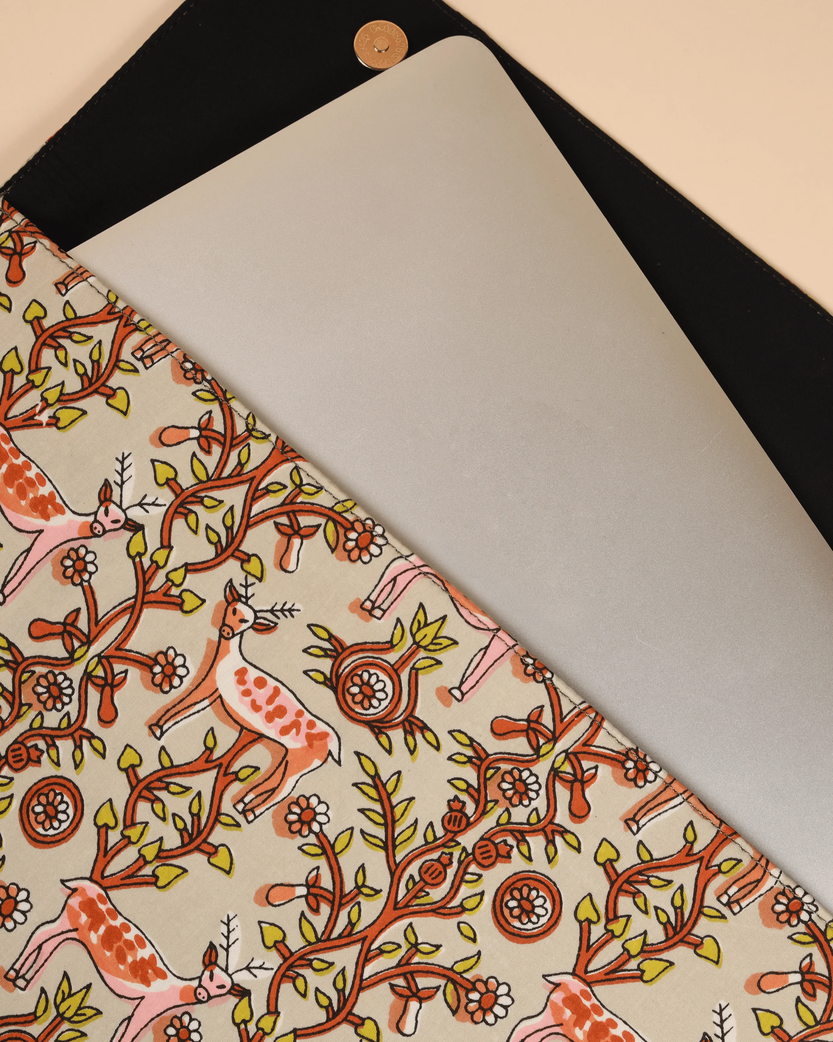 Ivory Meadows Handblock Laptop Sleeve - Image 4