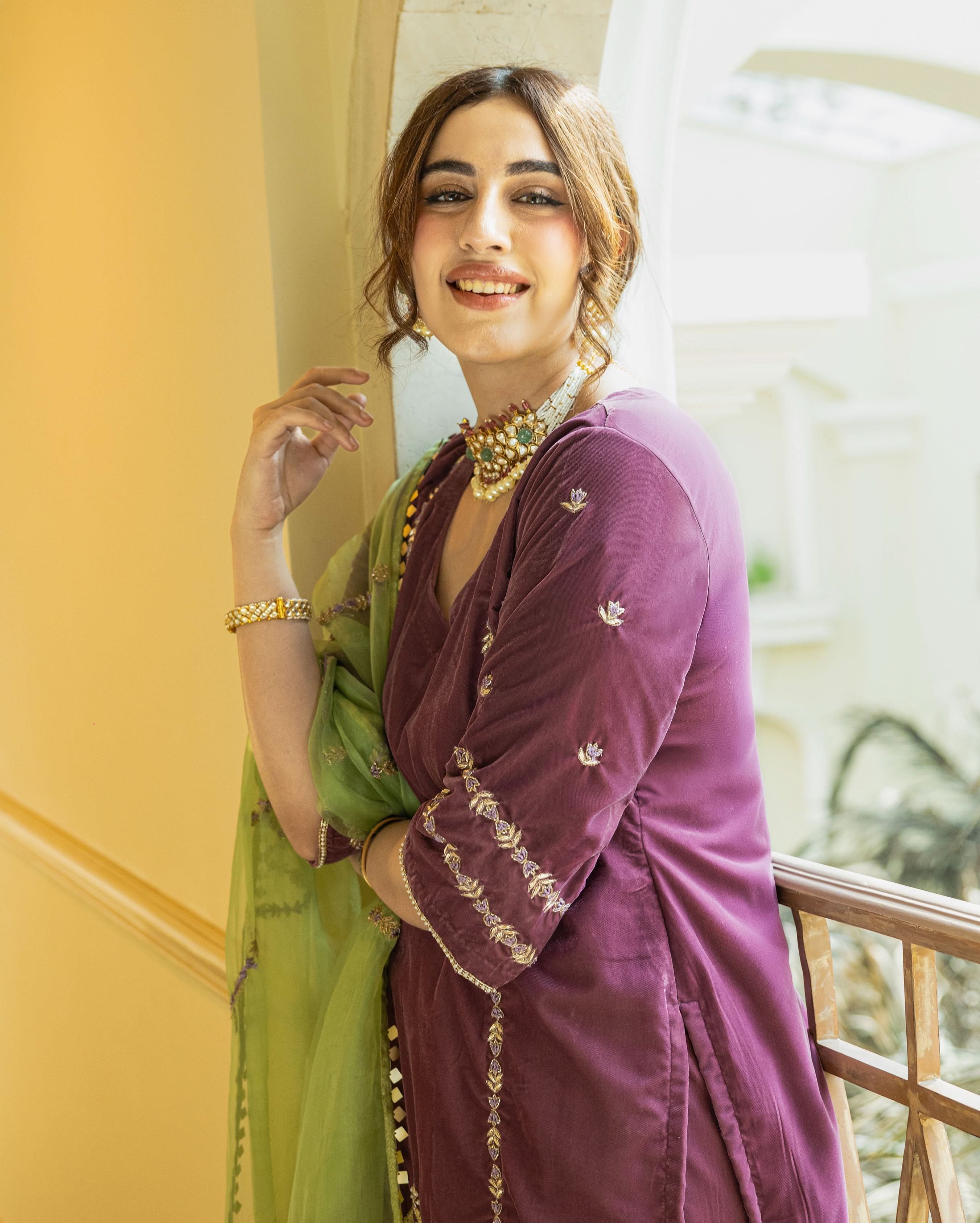 Kainat Mauve Embroidered Velvet Suit Set - Image 2