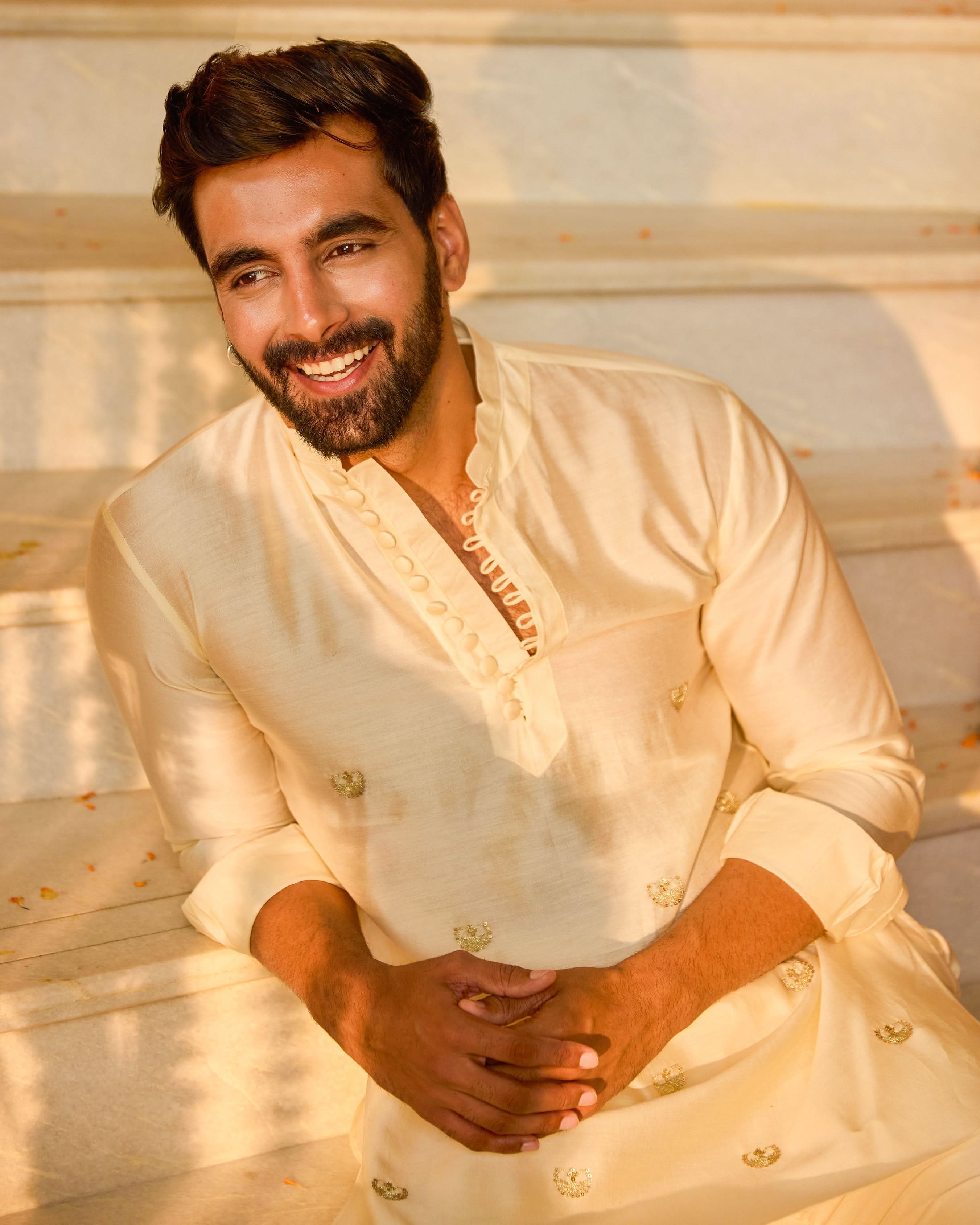 Kunwar Off White Embroidered Chanderi Kurta - Image 7
