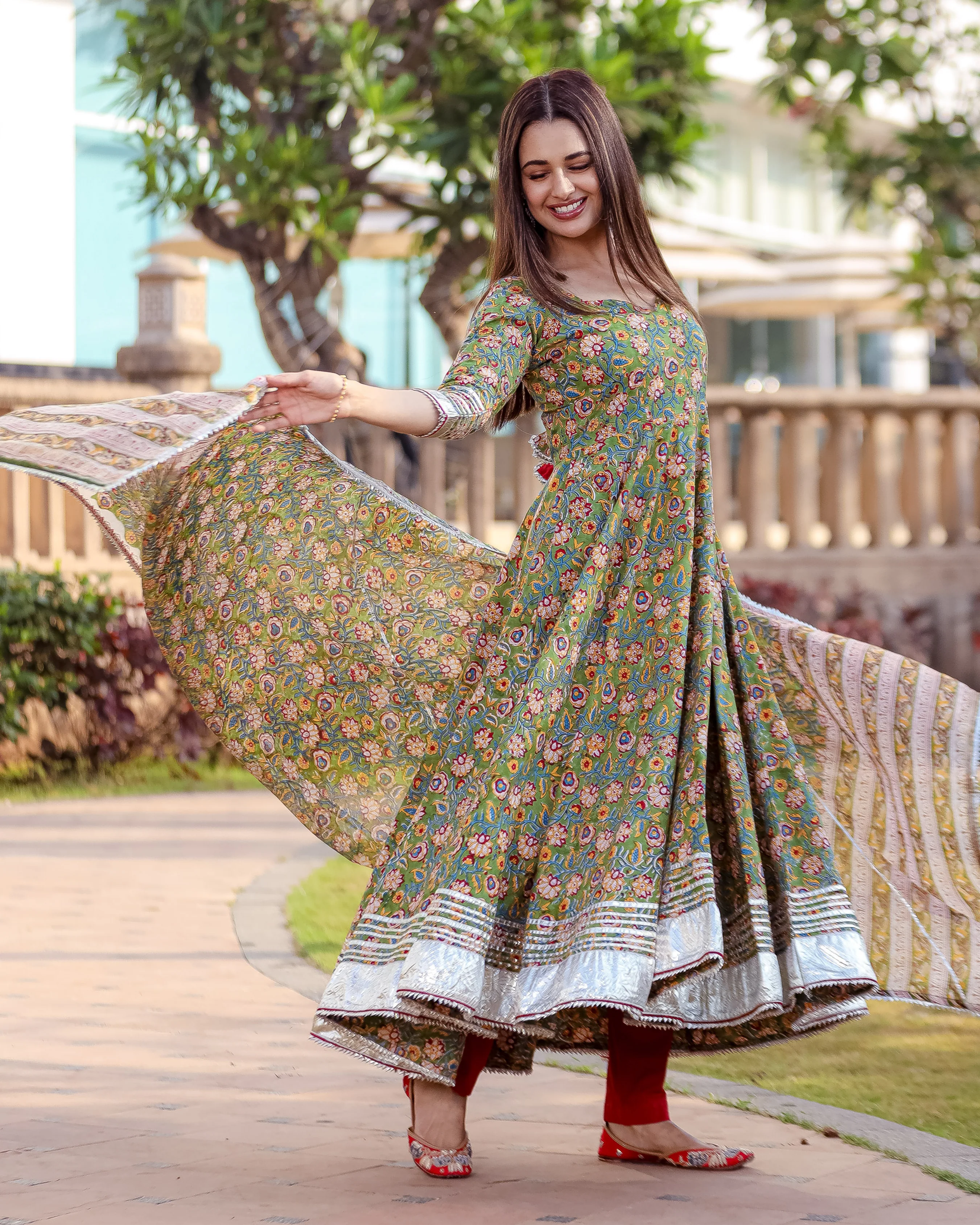 Leafy Green Handblock Suit Set - Image 9