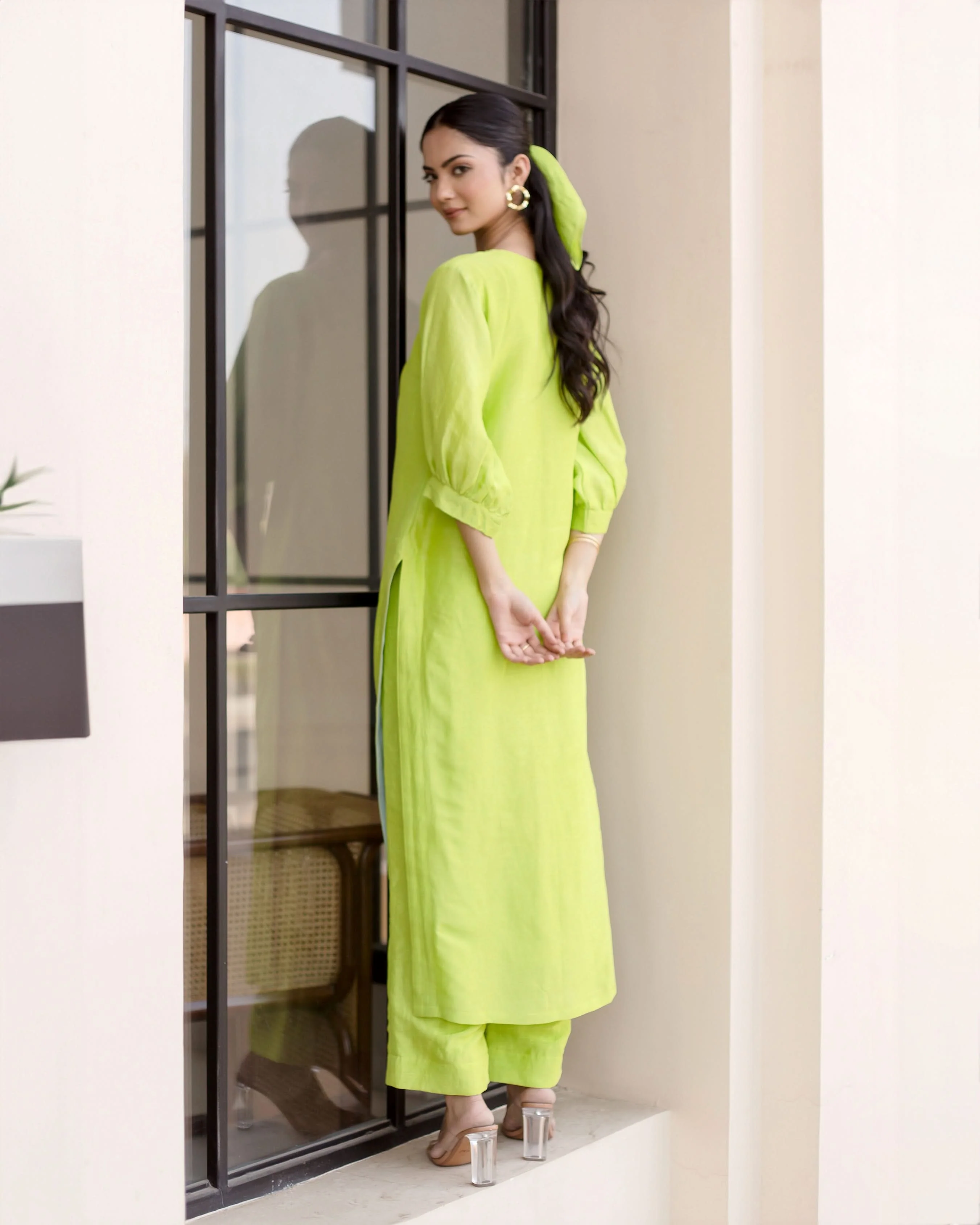 Lush Green Solid Linen Georgette Coord Set - Image 5