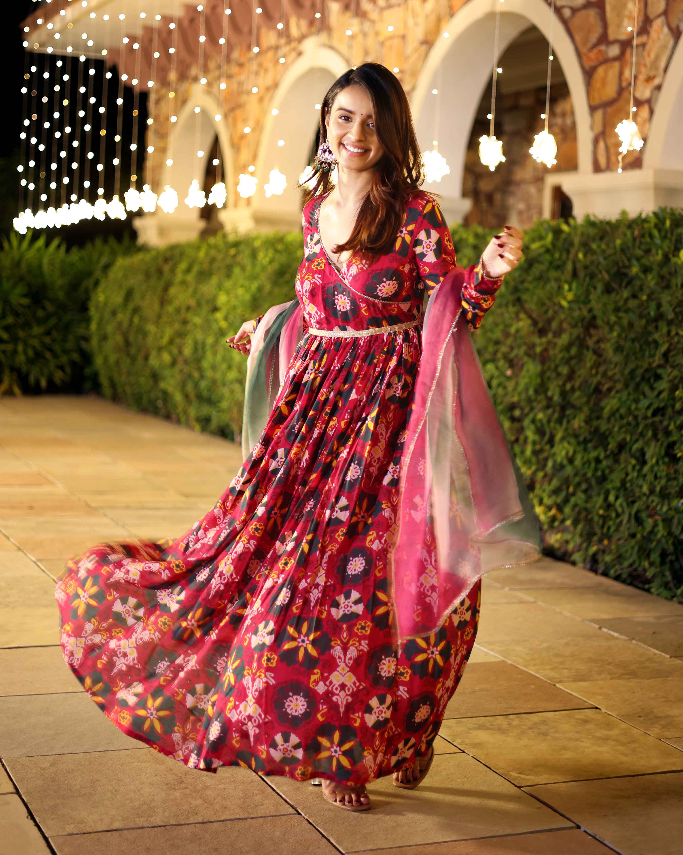 Madhvi Pink Printed Muslin Suit Set - Image 6