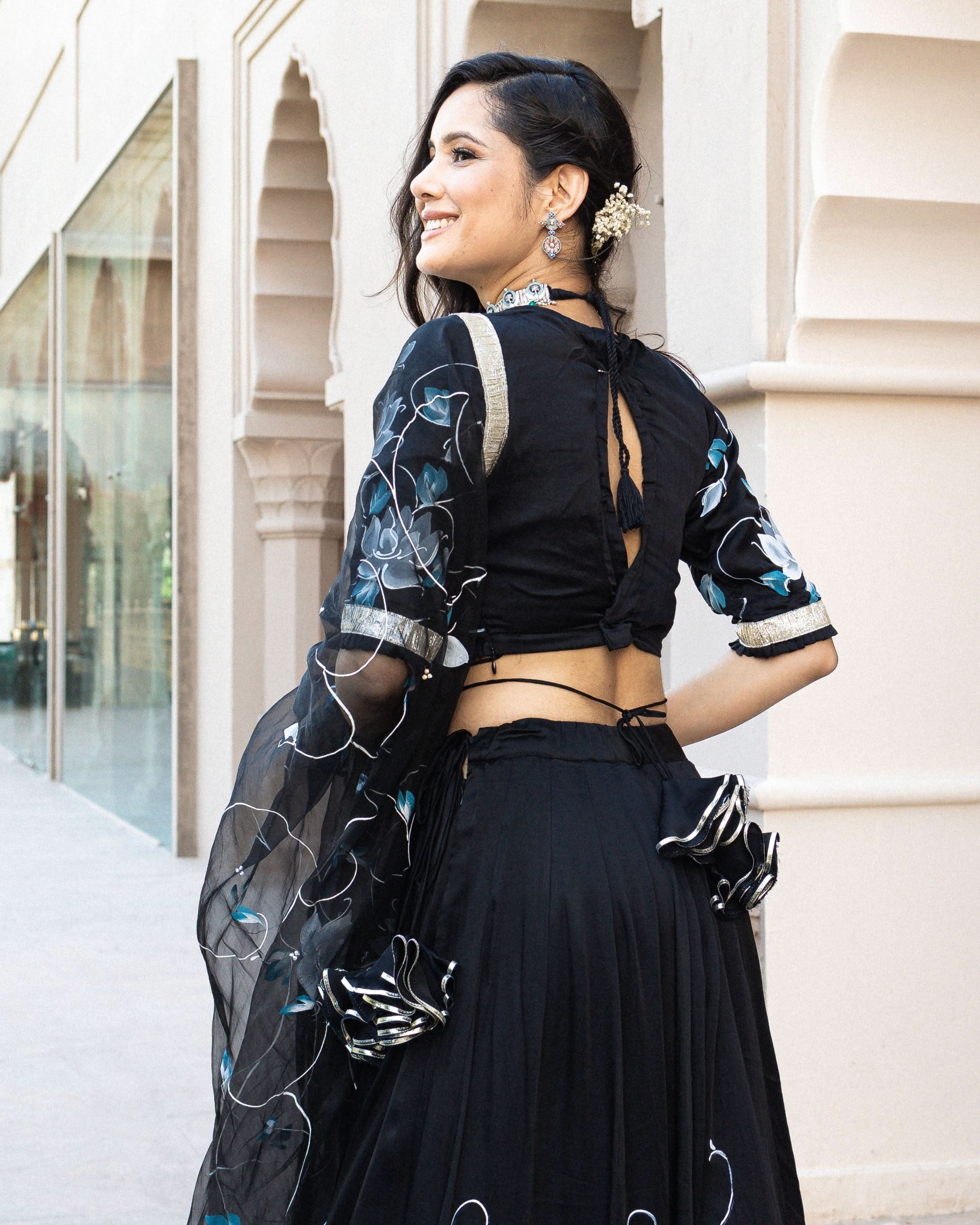 Meski Handpainted Lehenga Set - Image 7