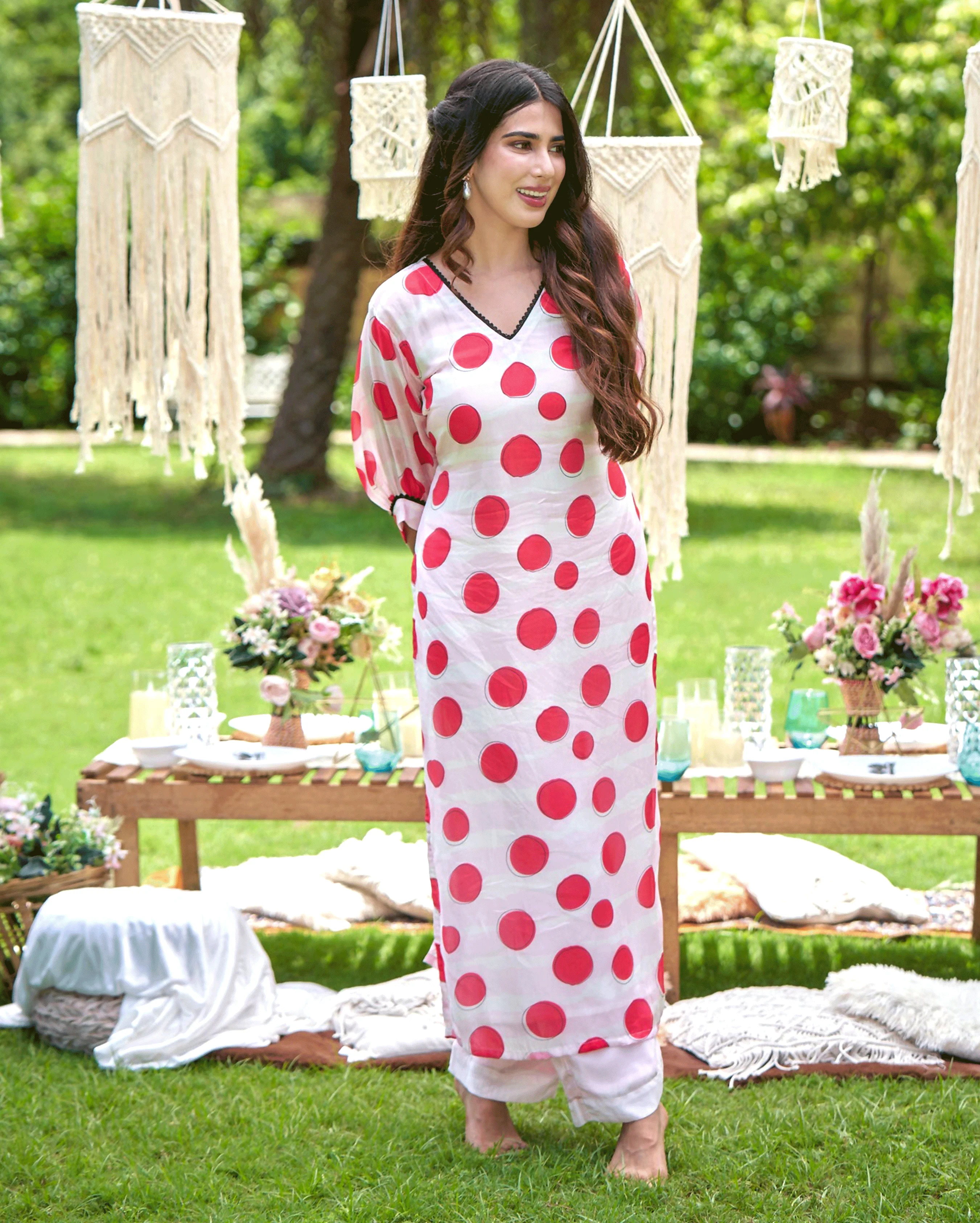 Nainika White Printed Silk Kurta Set - Image 2