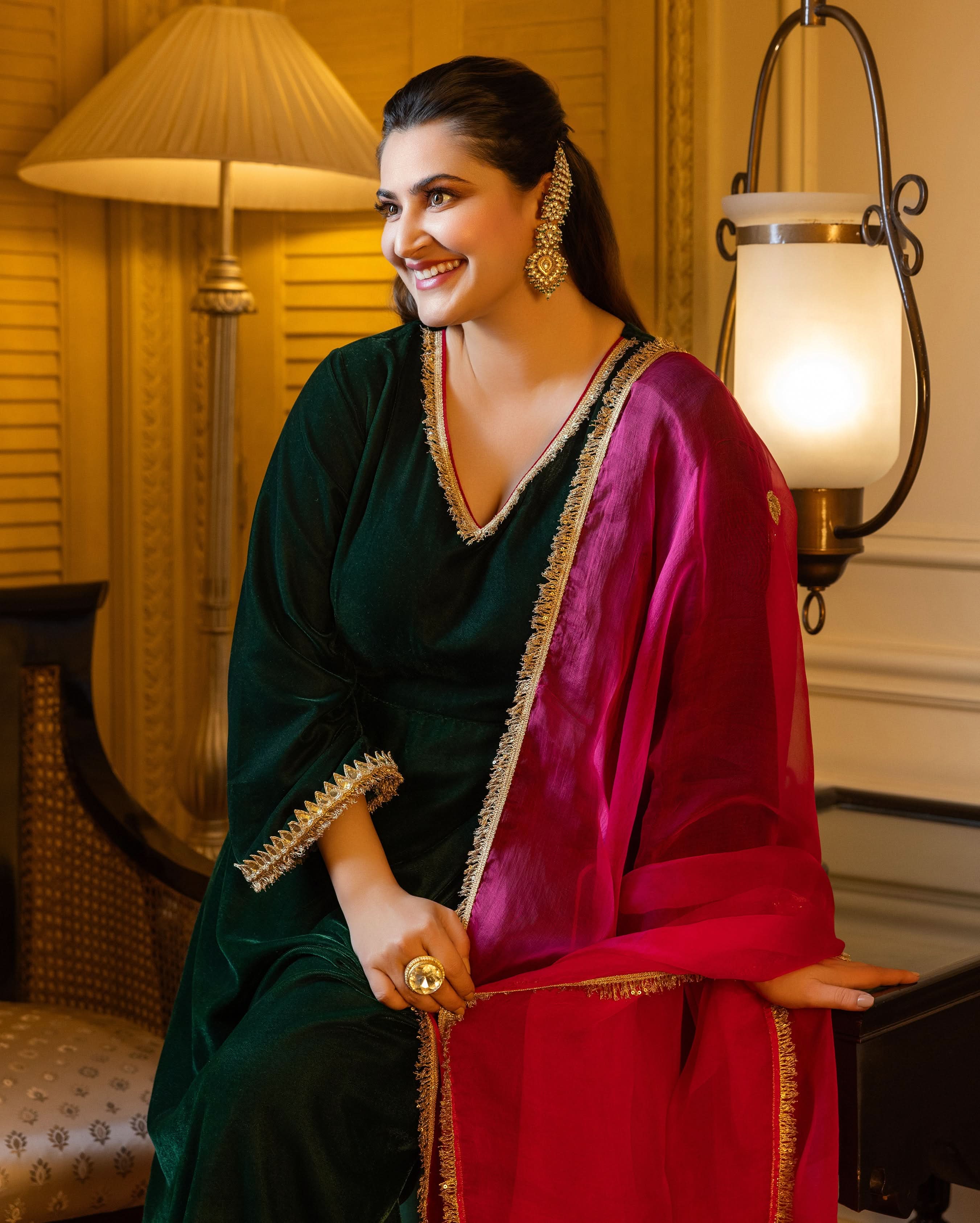 Nargis Green Solid Velvet Suit Set - Image 5