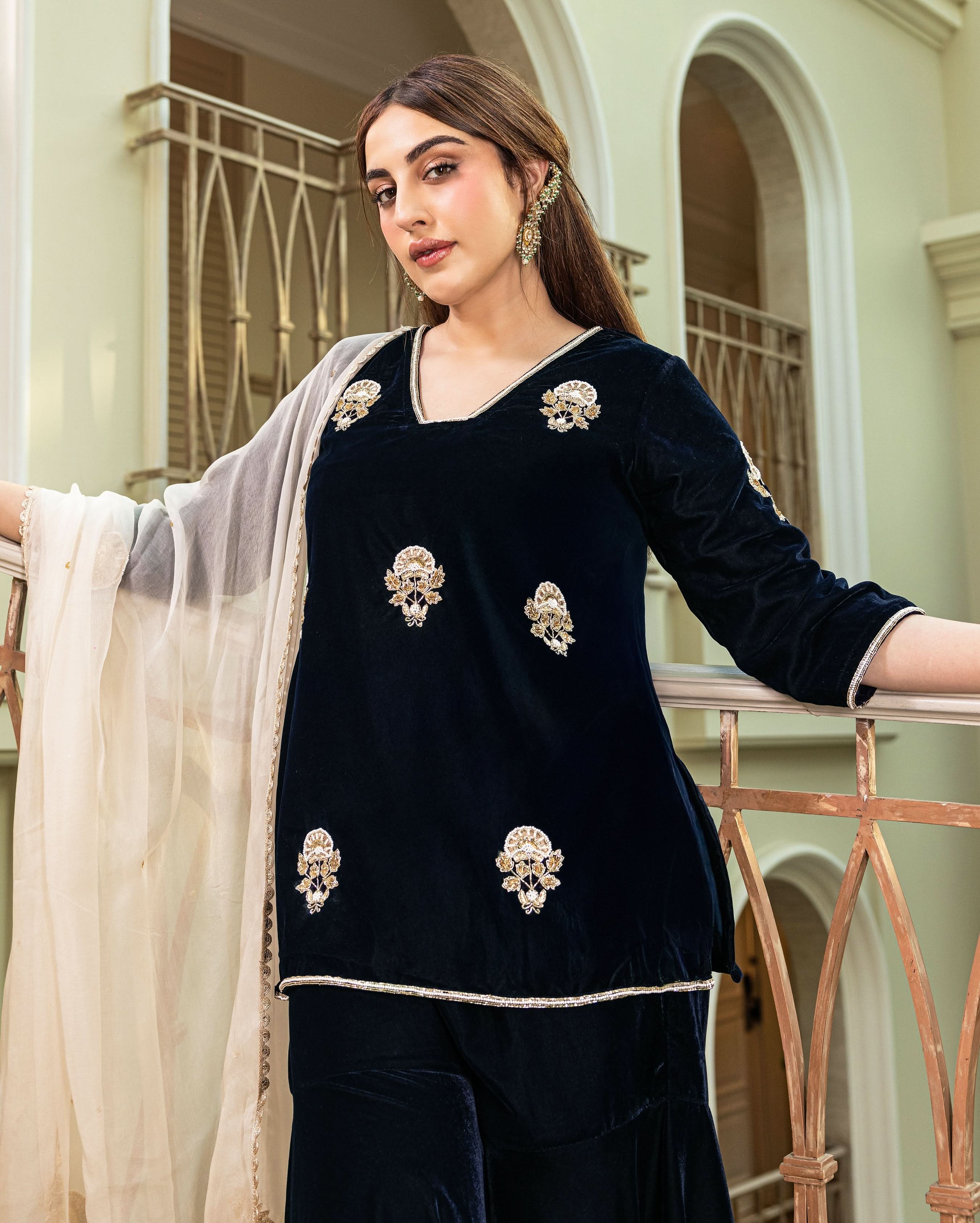 Nihayat Navy Embroidered Velvet Sharara Set - Image 3