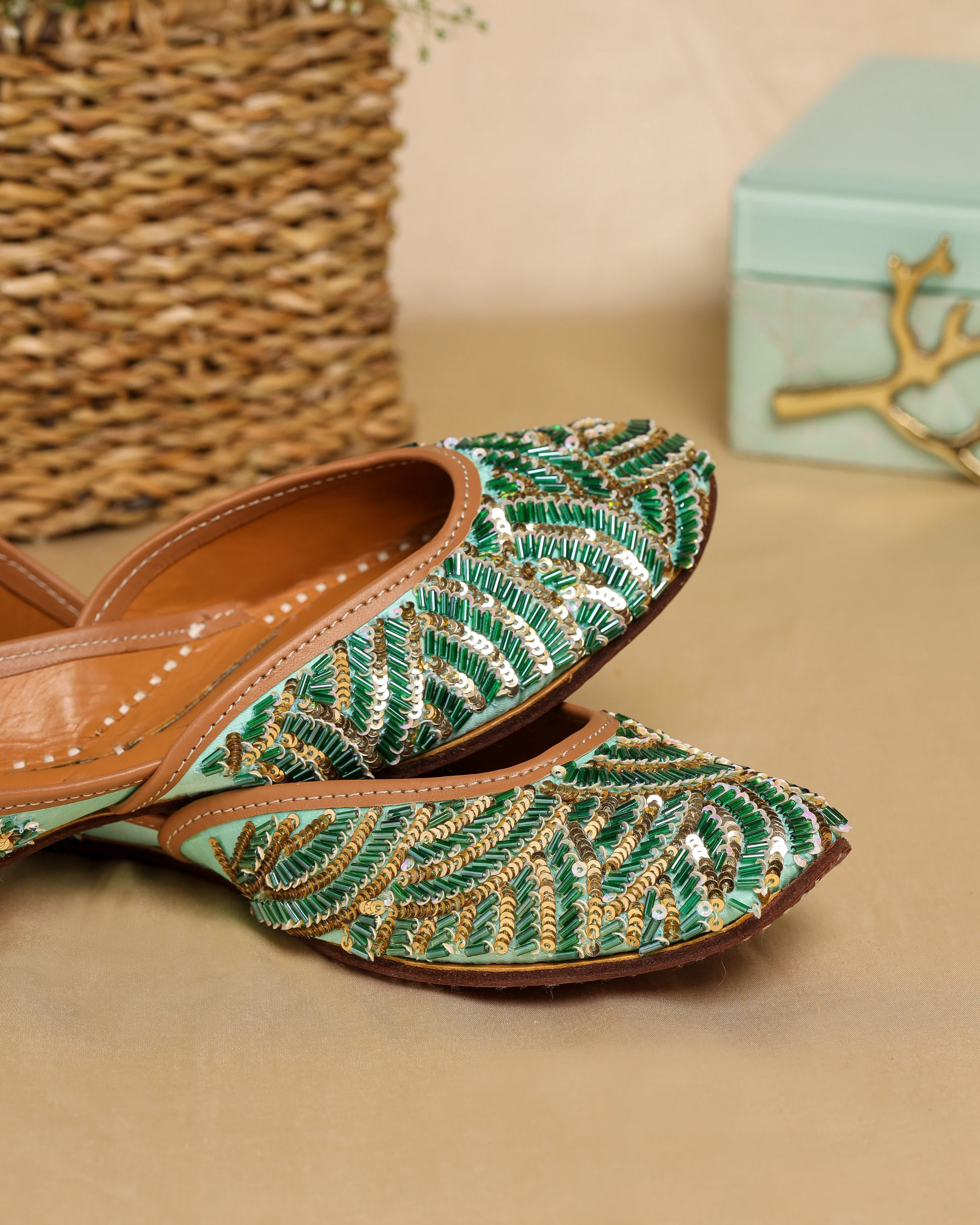 Old Green Handcrafted Jutti - Image 9