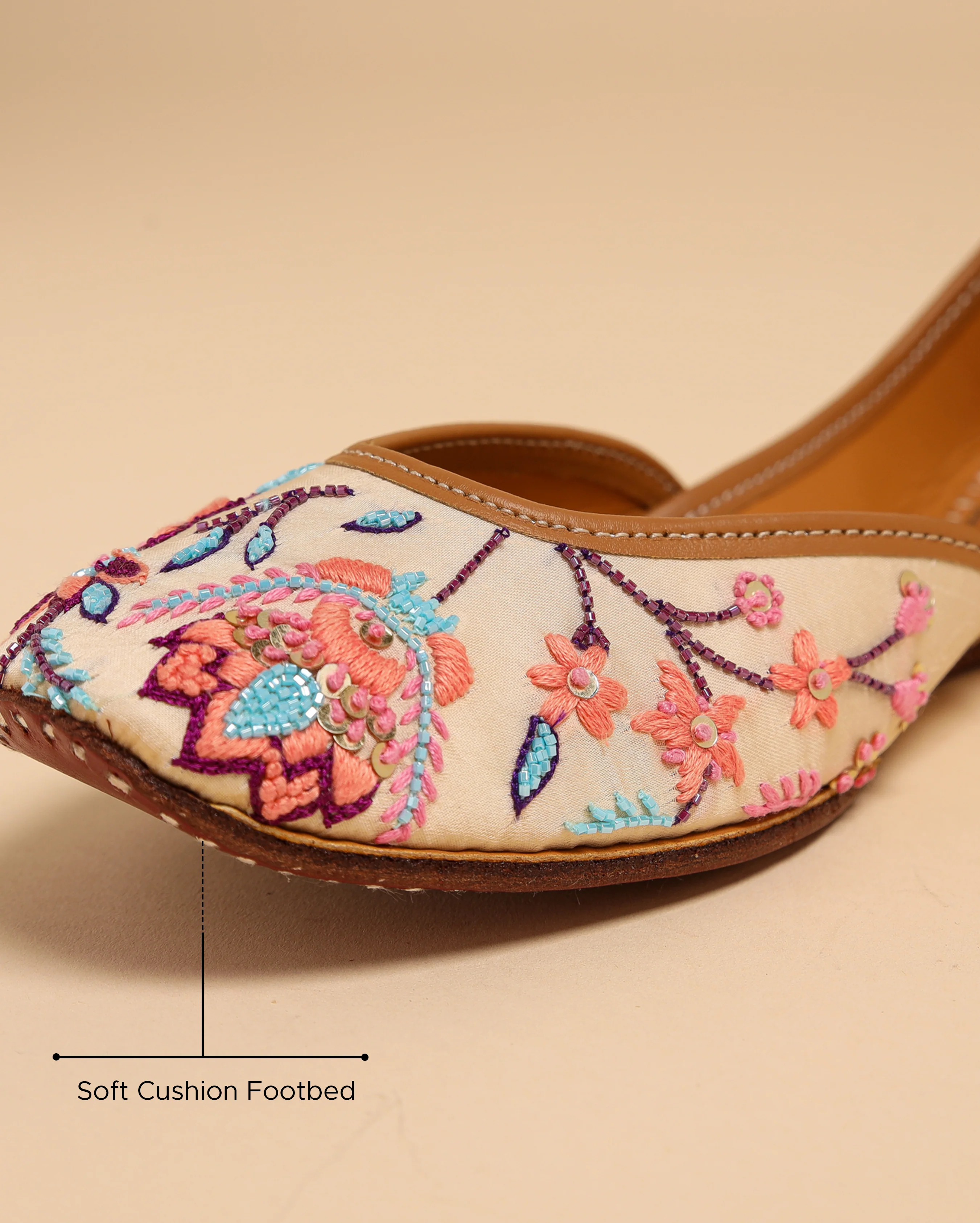 Petal Pink Handcrafted Jutti - Image 3