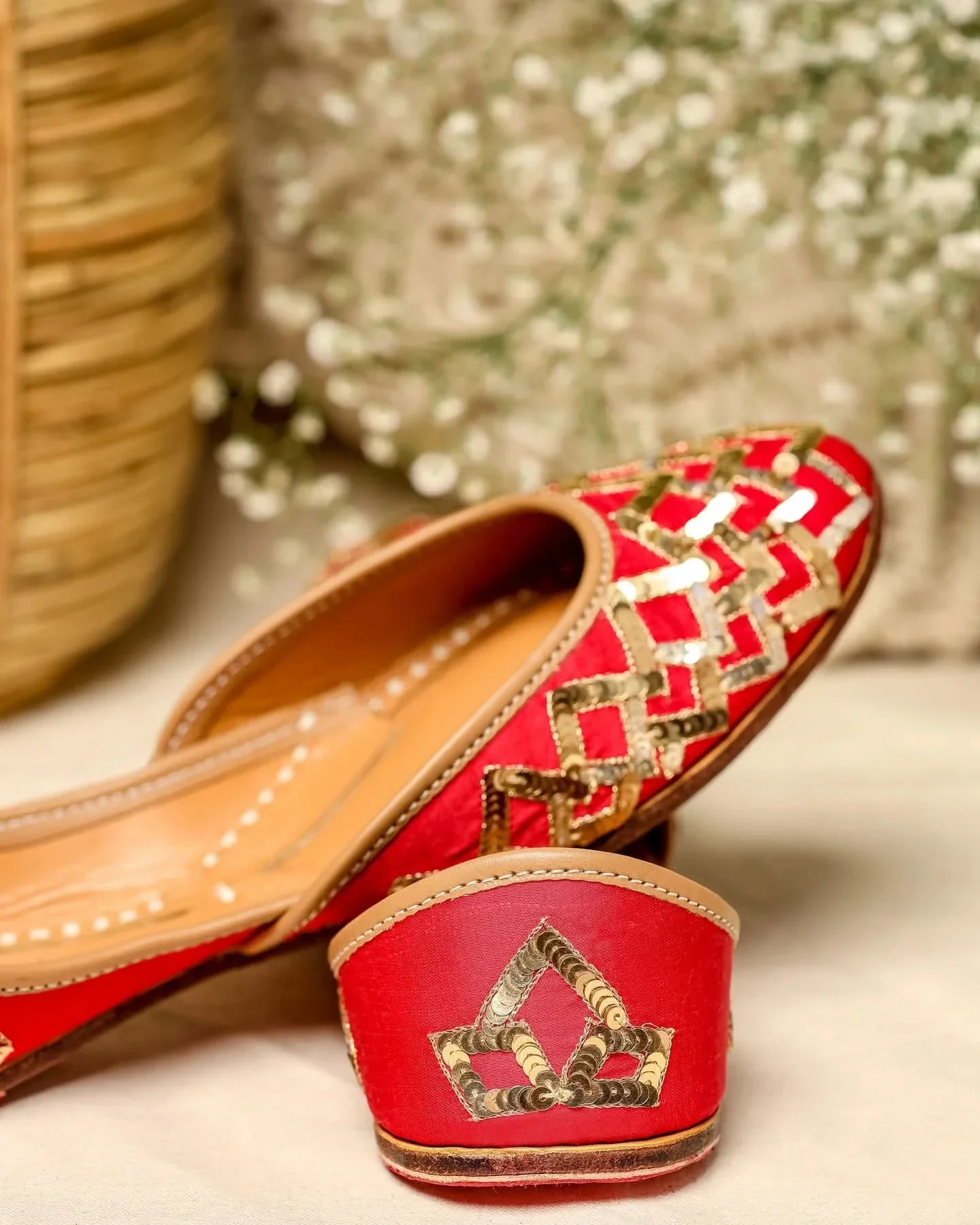 Red Mahogany Handcrafted Jutti - Image 5