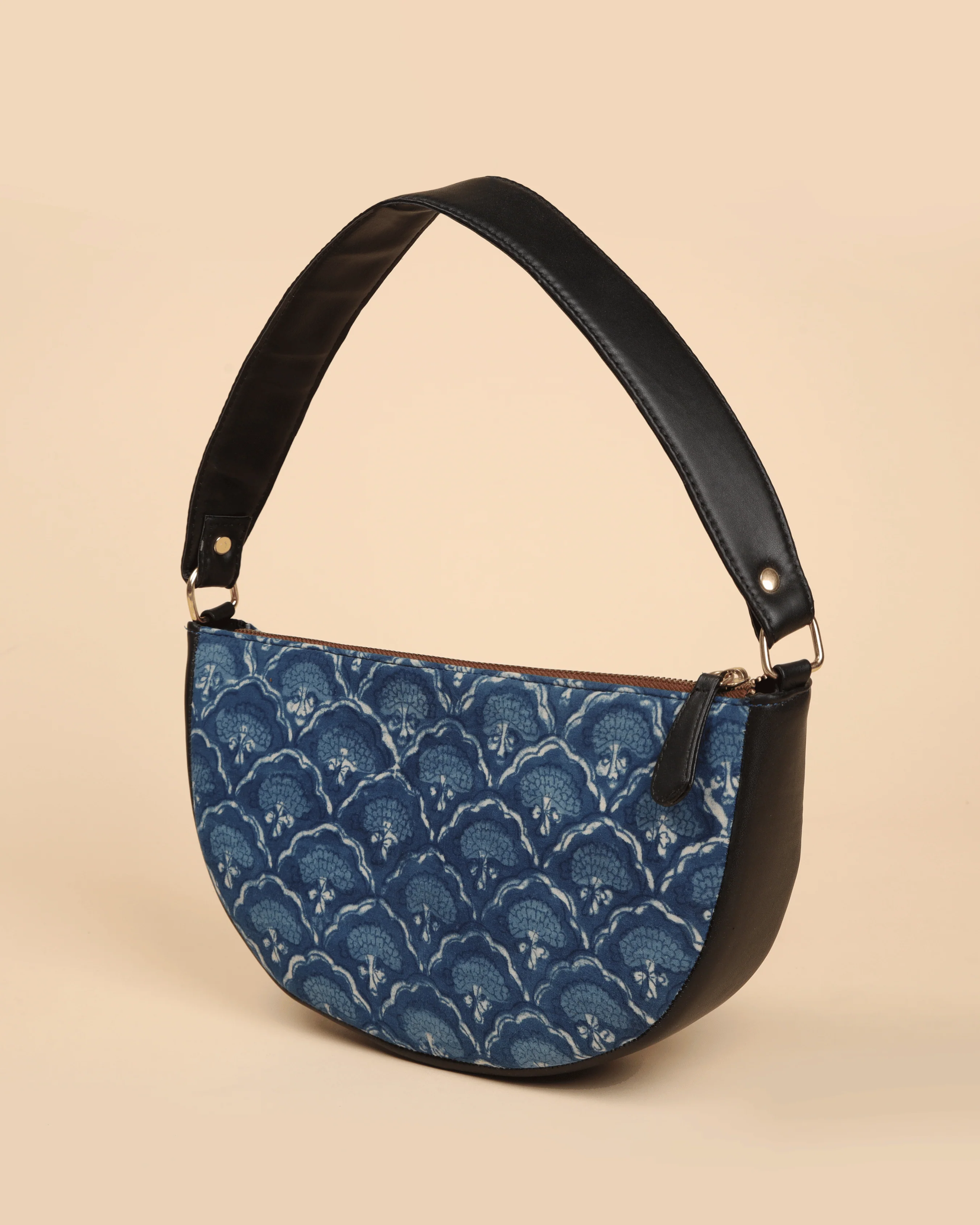 Reverie Handblock Fanny Bag - Image 4