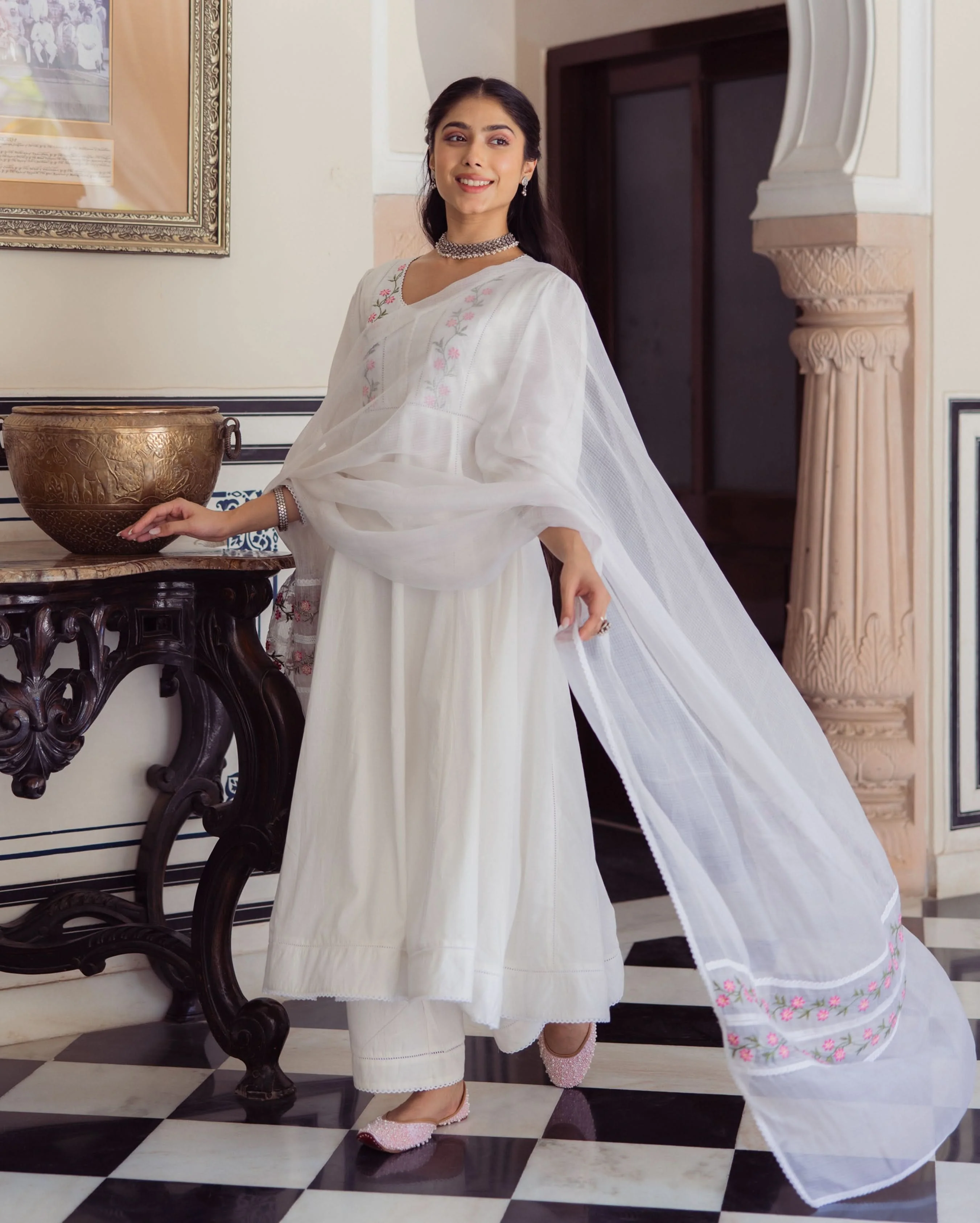 Rizz White Embroidered Cotton Suit Set - Image 2