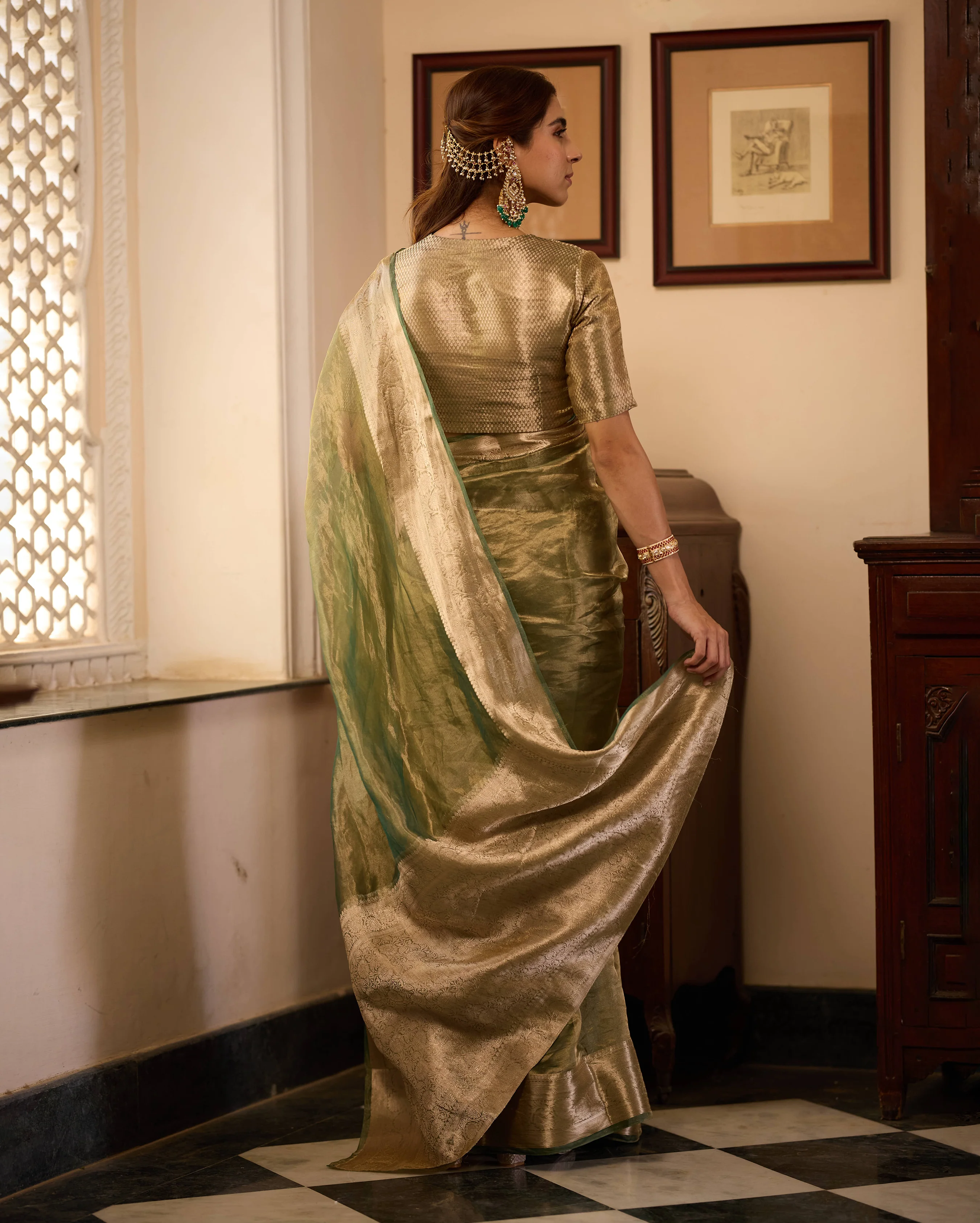 Shashi Green Solid Pure Tissue Saree - Image 6