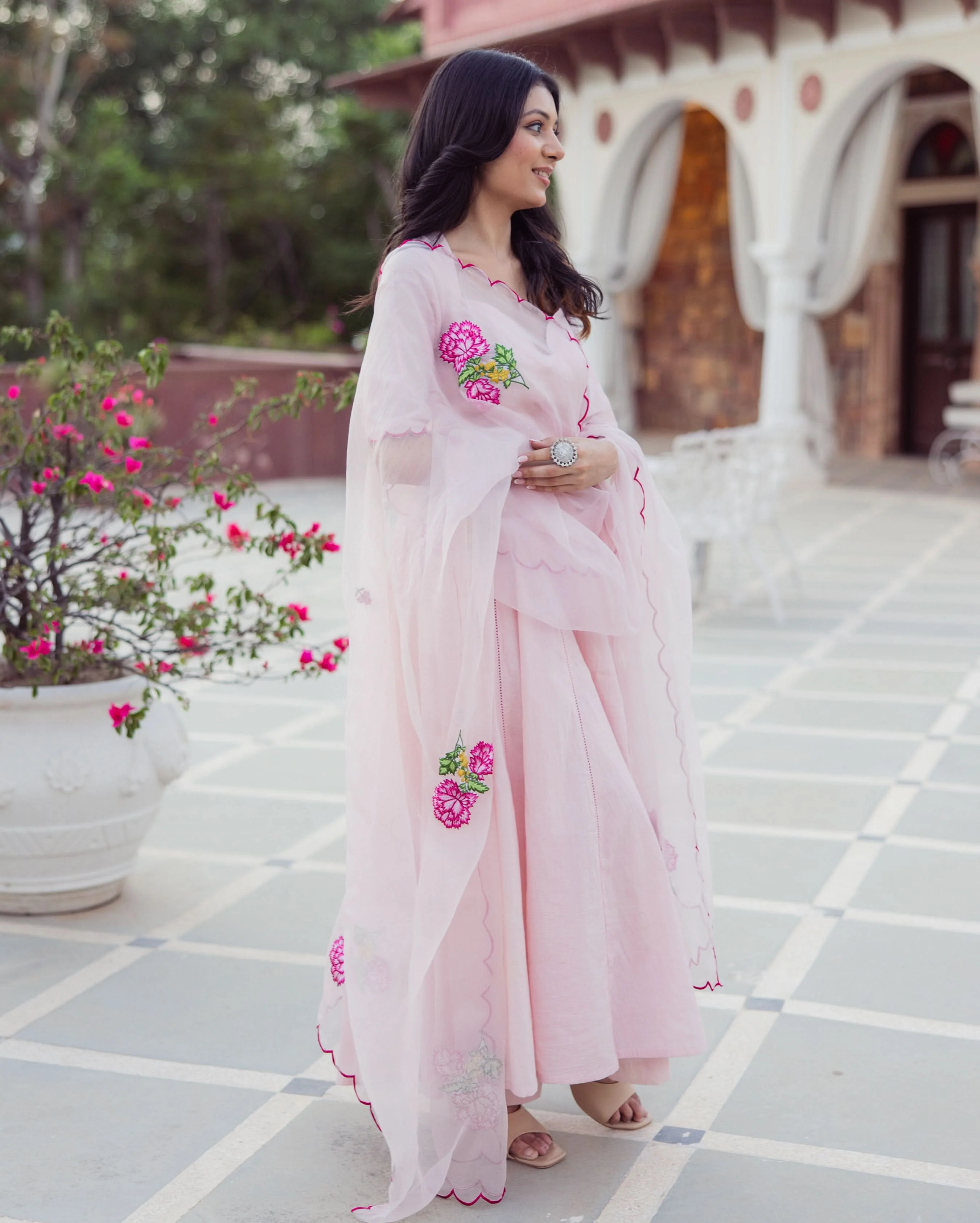 Shell Pink Embroidered Cotton Suit Set - Image 3