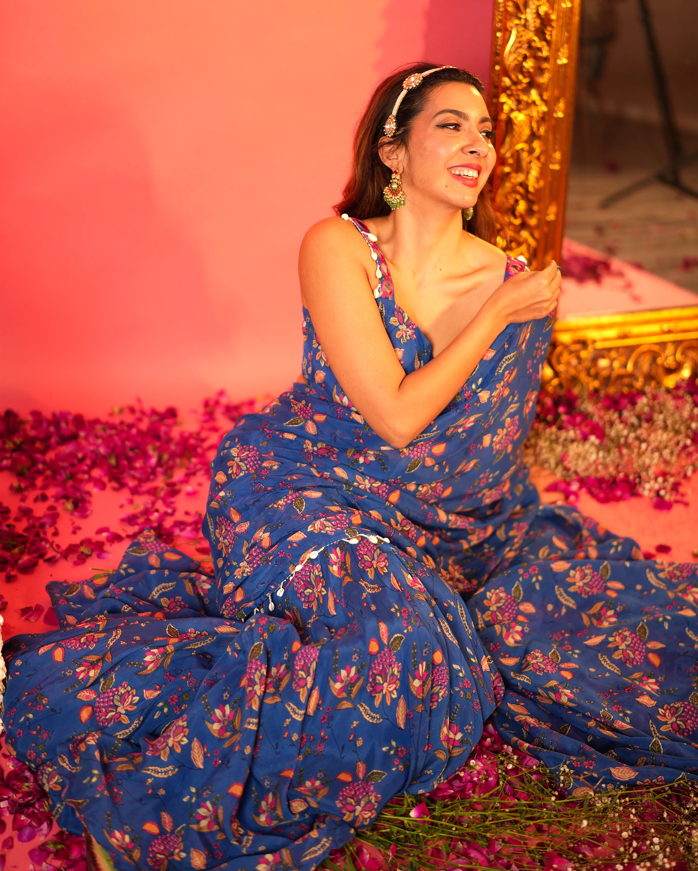 Shruti Blue Printed Chinon Pre-draped Saree - Image 4