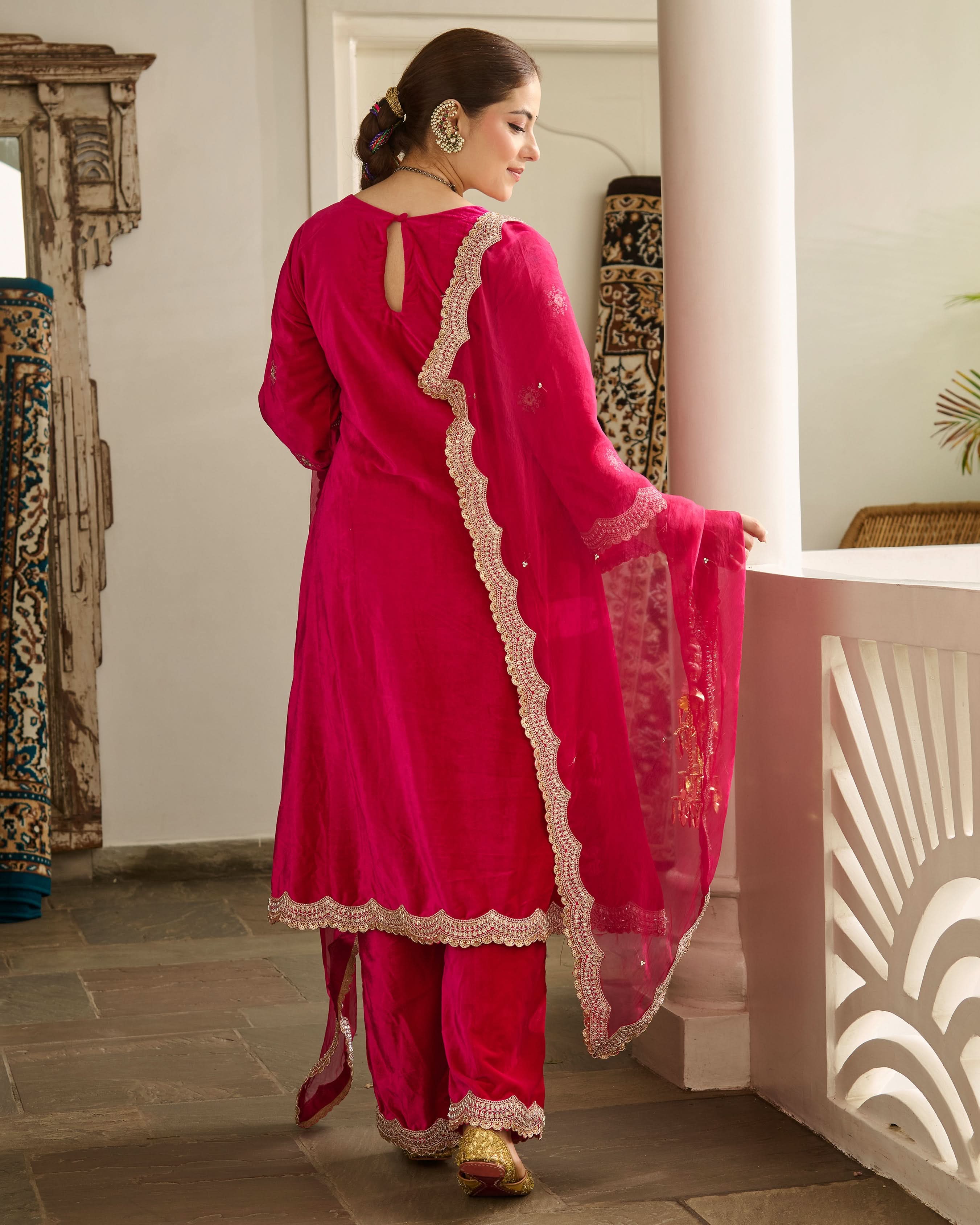 Siddhi Pink Embroidered Velvet Suit Set - Image 8