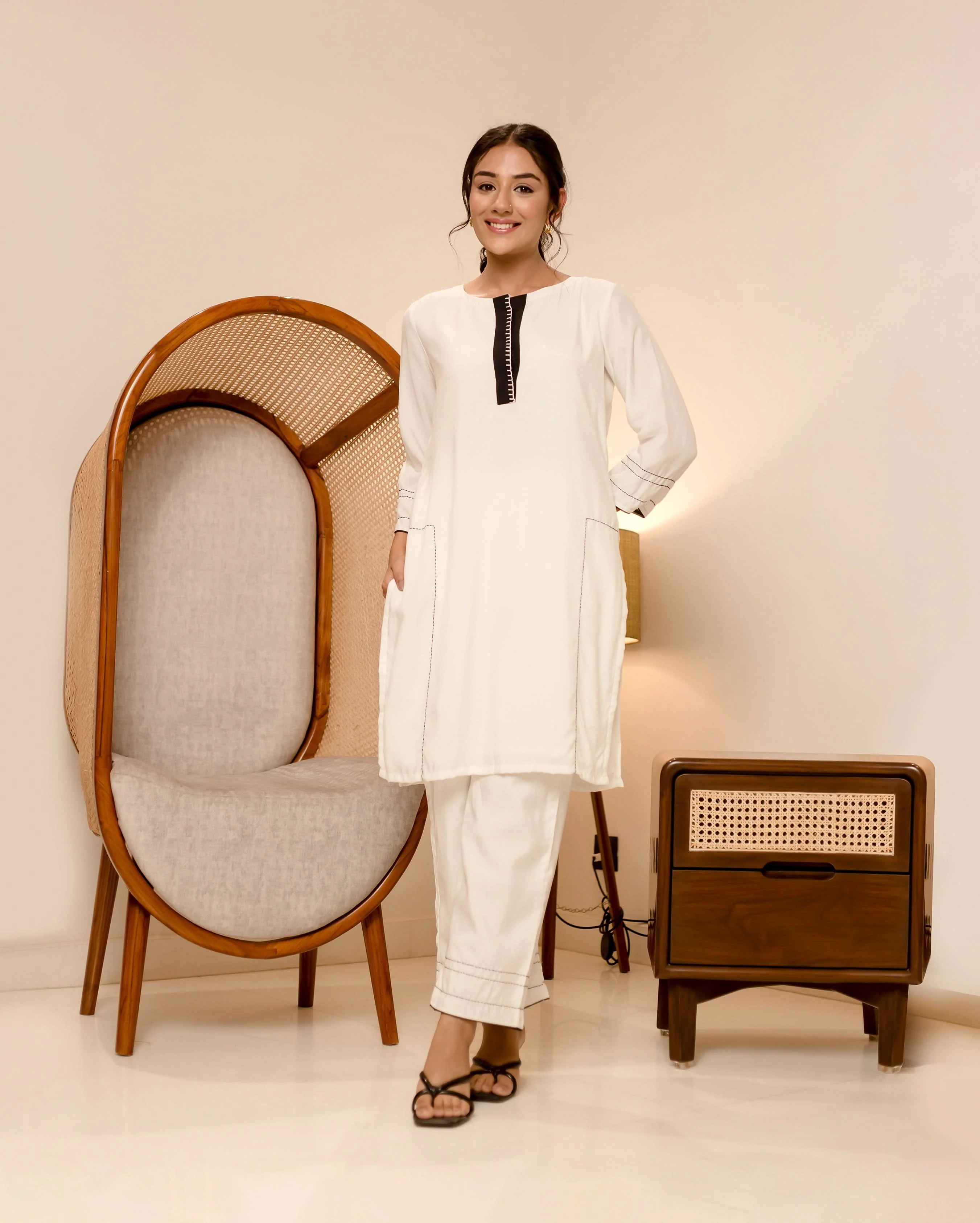 Tulip White Solid Muslin Silk Coord Set