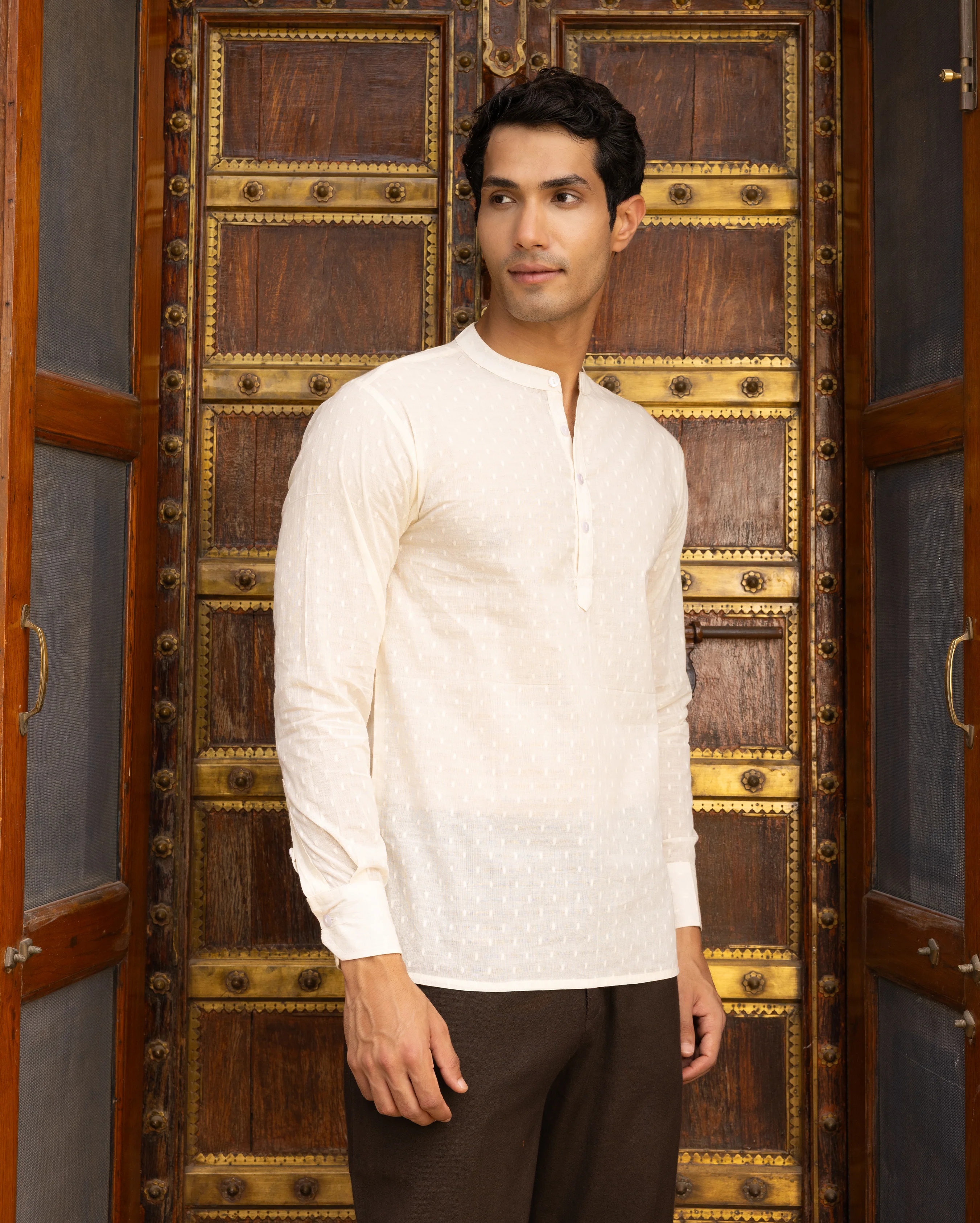 Yug Off White Solid Dobby Kurta - Image 2